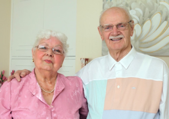 119282=6588-Ernest n Marjorie Hellowell