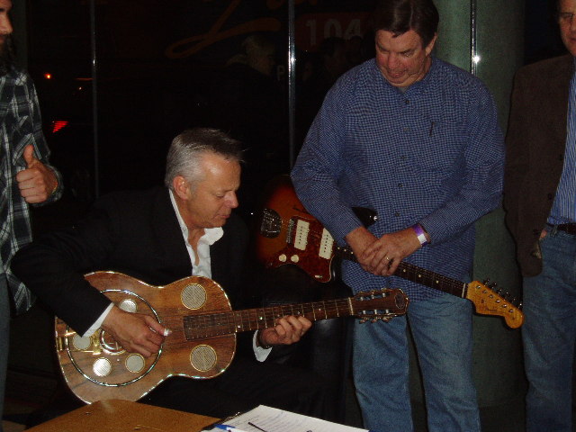68406=3794-Tommy Emmanuel -Feb.11,2010-0