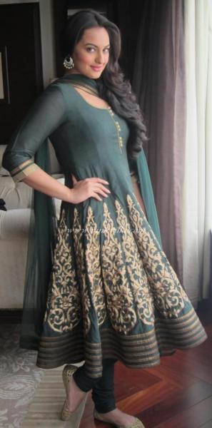 post-1083-0-44122700-1447104404_thumb.jp