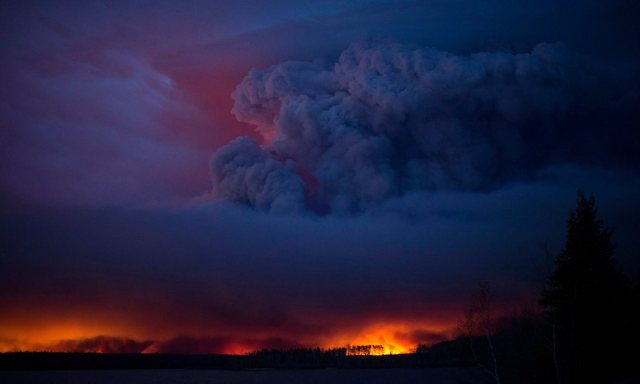 Sunset affected by smoke.jpg