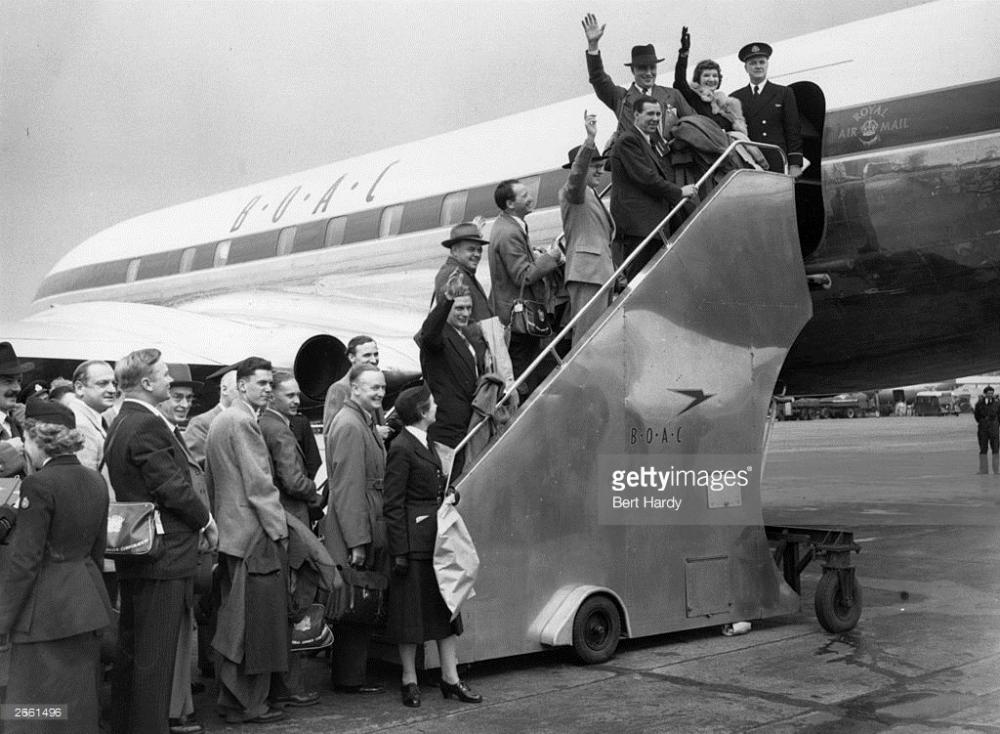 waving boarding plane.jpg