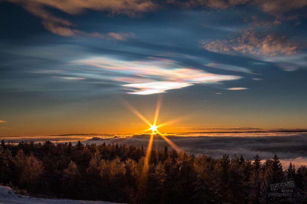 Polar Stratospheric Clouds at sunset.jpg