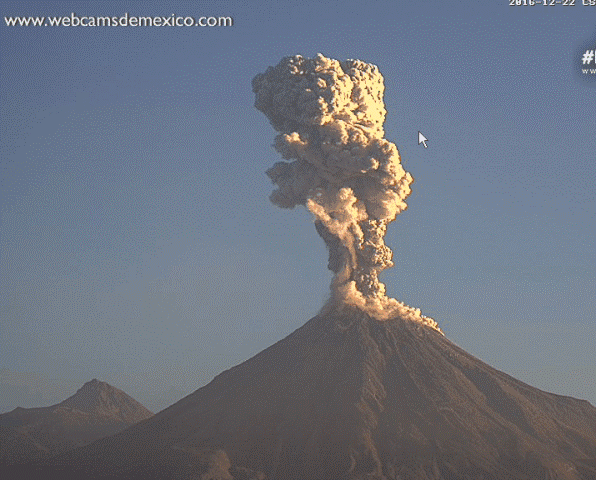 Mount Colima erupting.jpg.gif