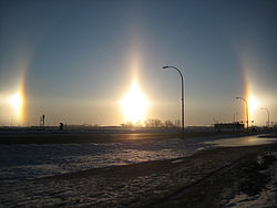 250px-Fargo_Sundogs.jpg.fc16a6db5bbe705264fb01ba9b1c8028.jpg