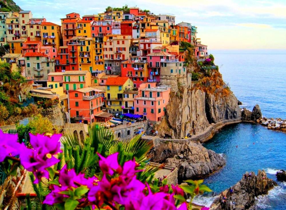 Colorful-Manarola.-Italy.thumb.jpg.81d2ed6e6176e8d797e4653905797ce1.jpg