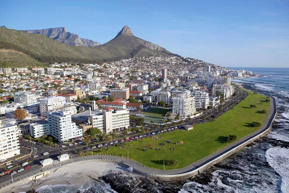 1024px-Aerial_View_of_Sea_Point,_Cape_Town_South_Africa.jpg