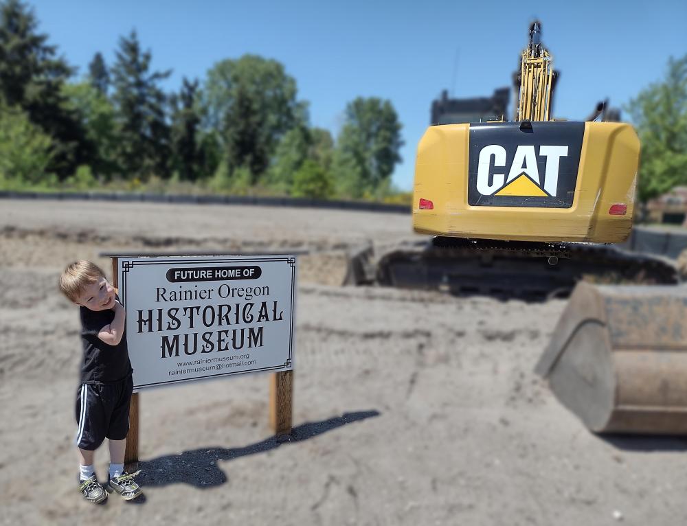 IMG_20240509_124437153_HDR joey pix blue.jpg