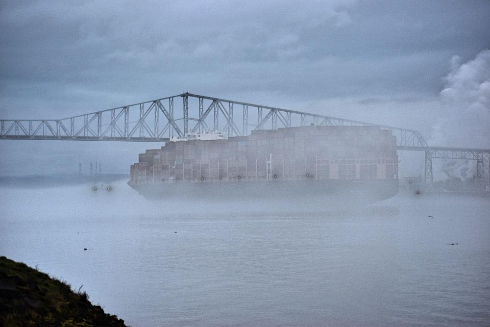 DSC_2066 foggy ship lcb.jpg