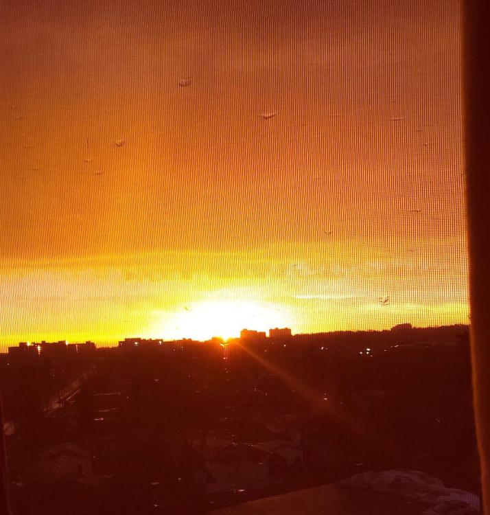 red sky AM 3-15-25.jpg